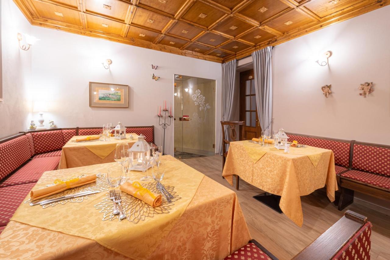 Borgo Dei Poeti Romantik Hotel Manerba del Garda Bagian luar foto